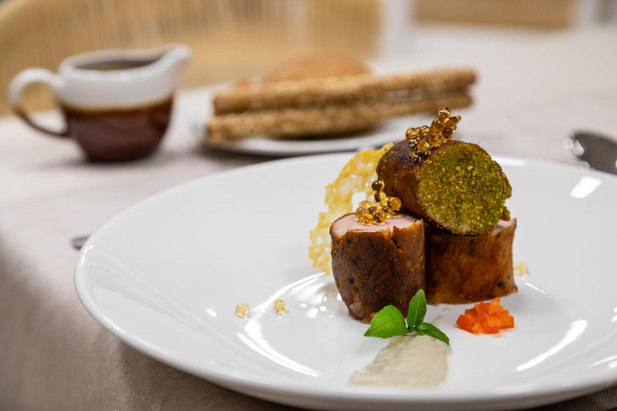 White Olive Elite Hotel 5*