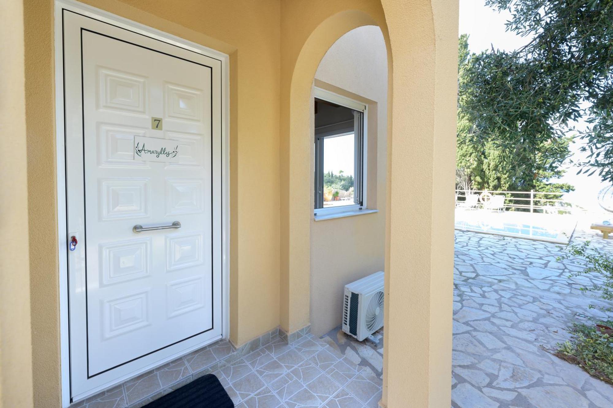 Apartment Pangolas Paxos *