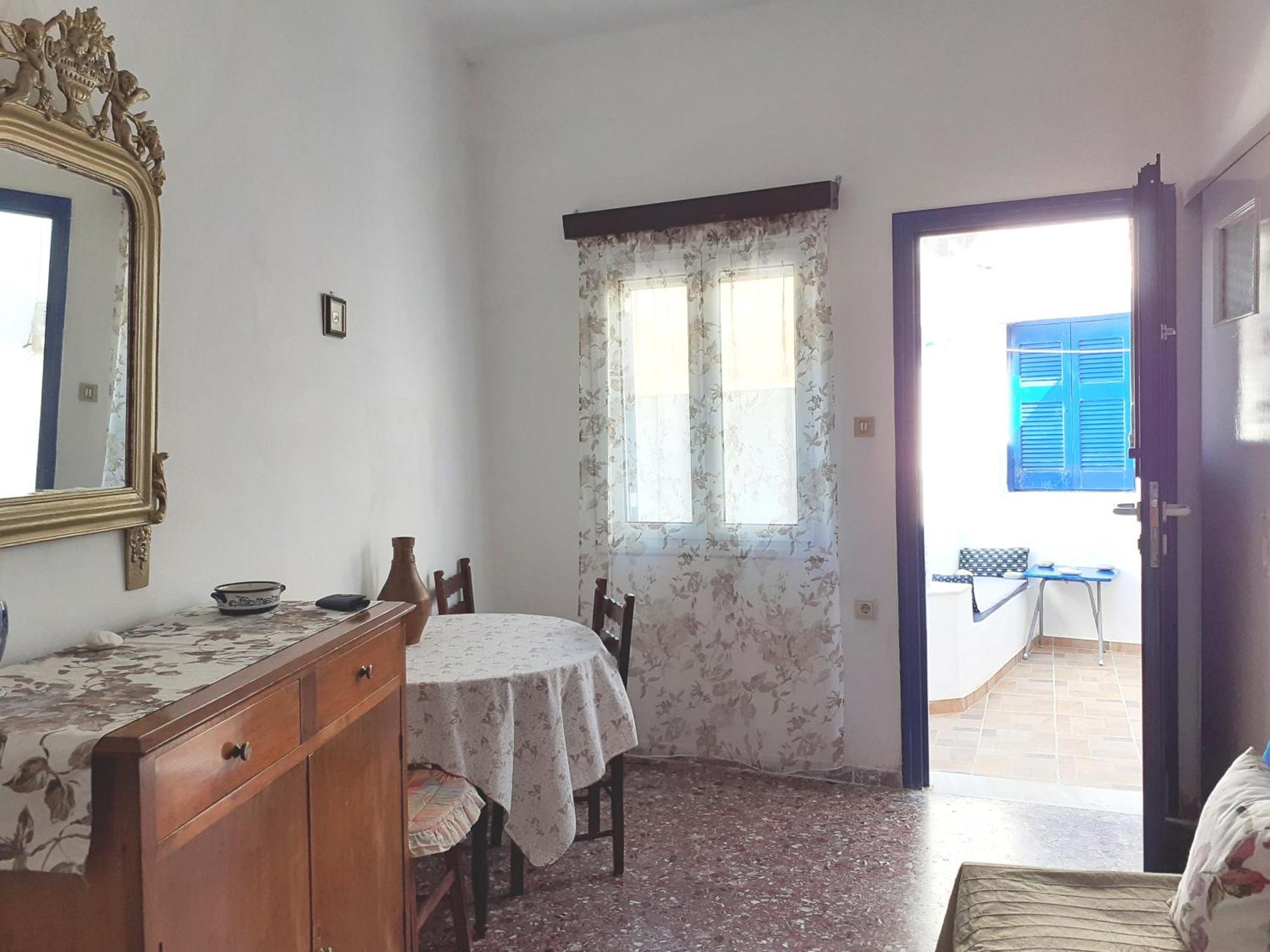 Cycladic House White And Blue In Kato Chora Holiday home *