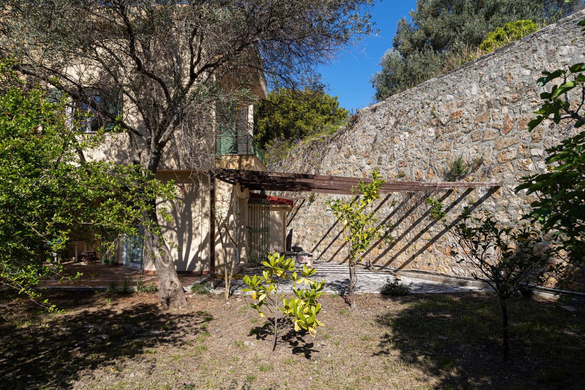 Natural Beauty Villa *