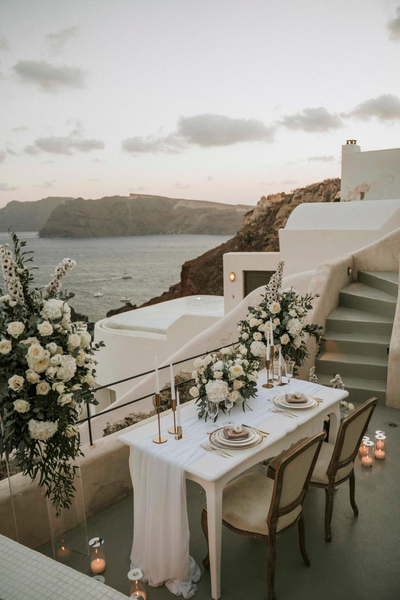 Satori Caves By Thireon * Oia (Santorini)