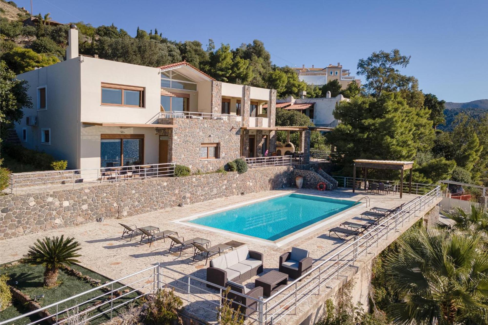 Villa Zefis *