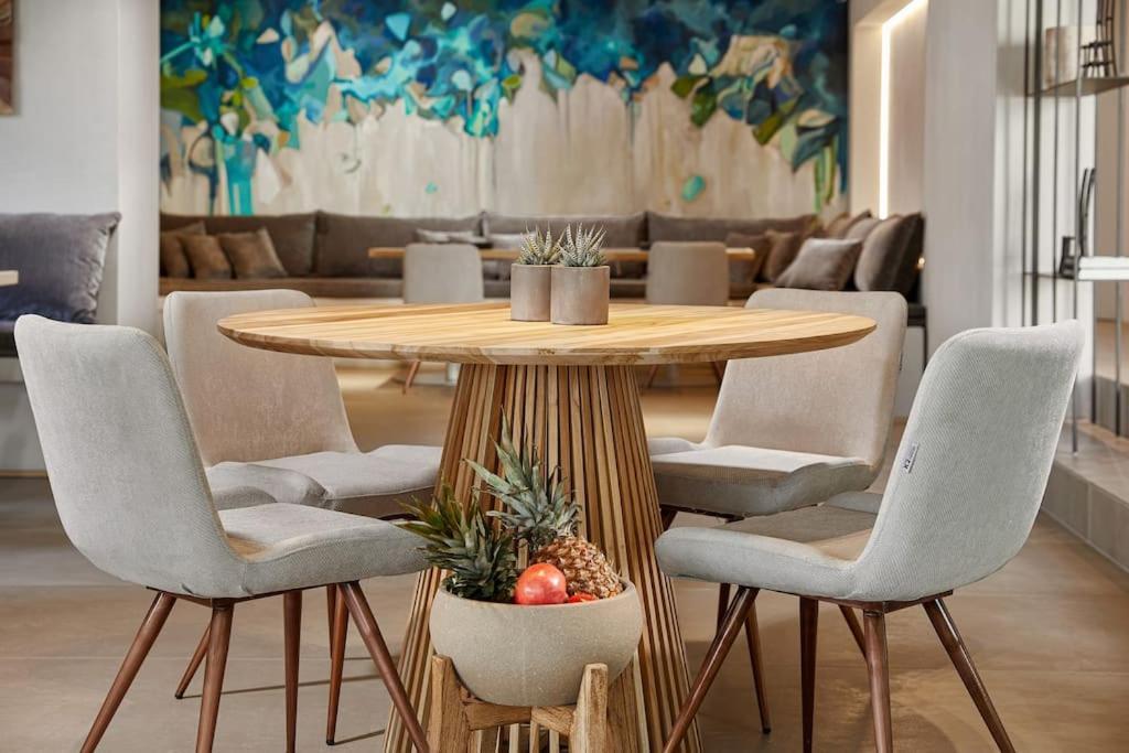 Cw Riviera Apartment Athens