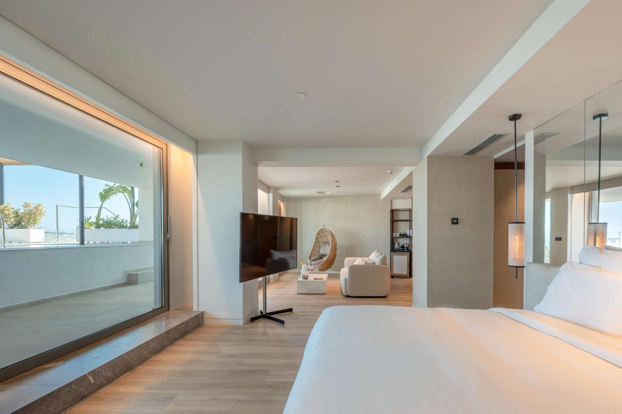 Hotel Niko Seaside Mgallery (adults Only)