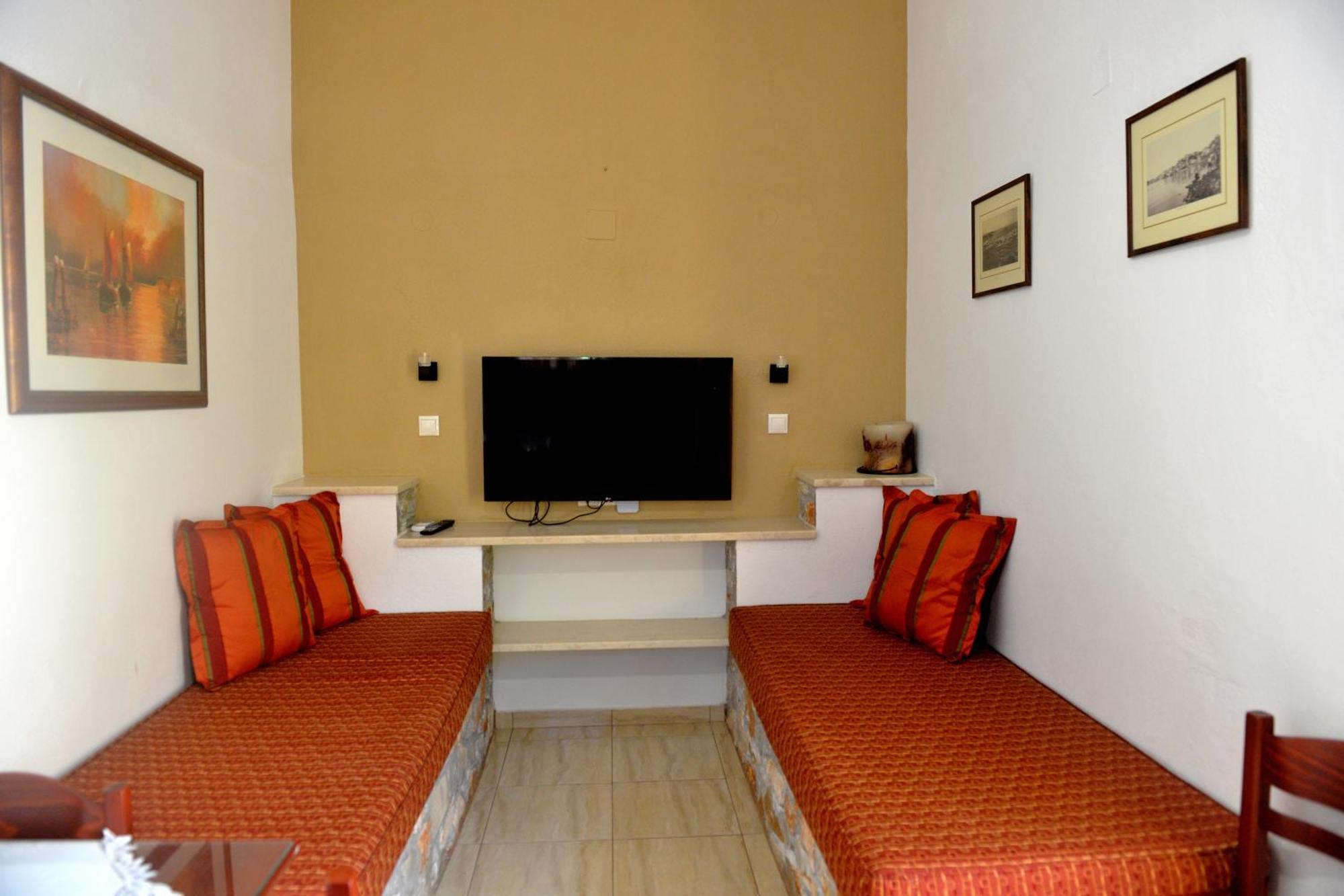 Aparthotel Skiathos Island