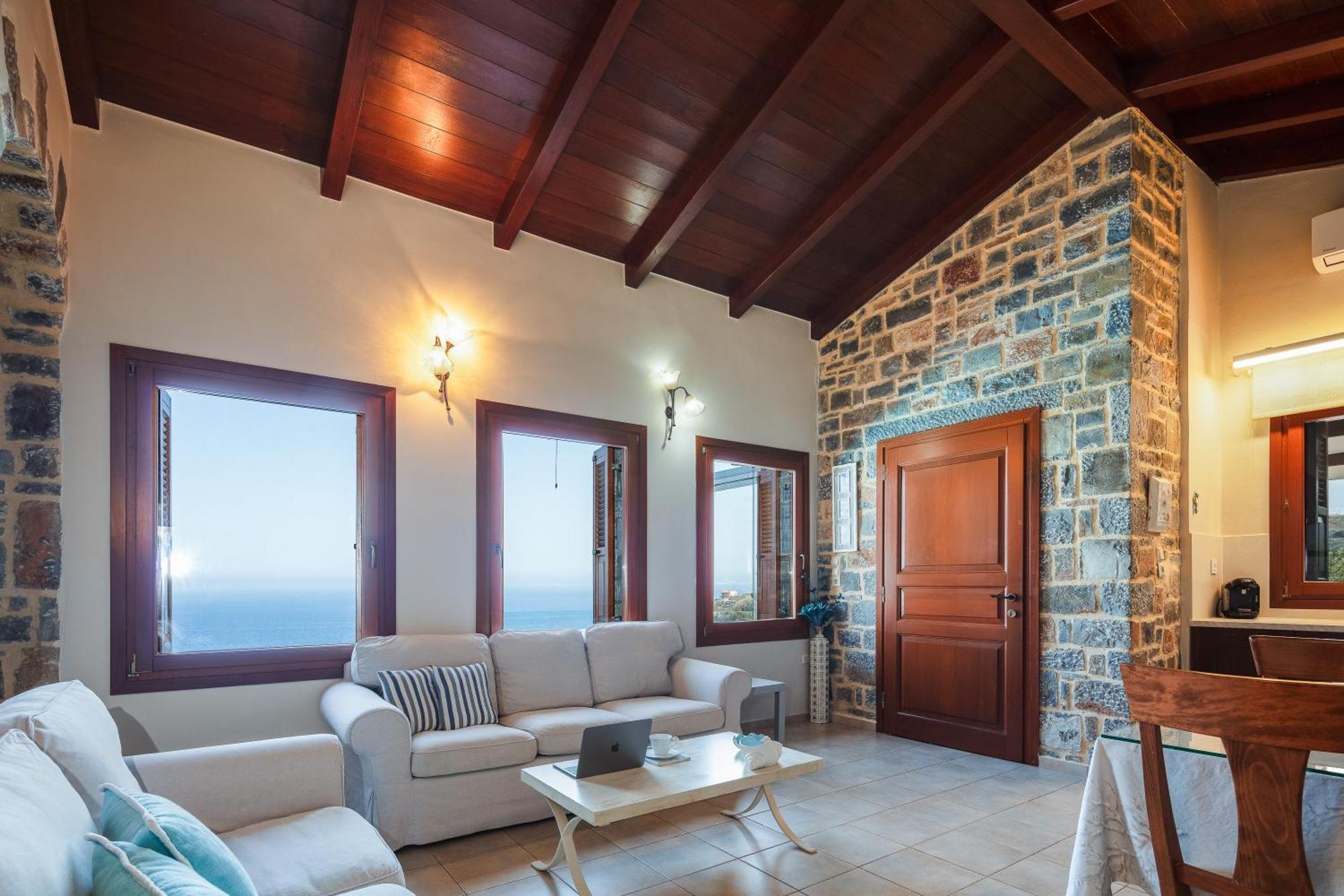Villa Ligaria, Lygaria