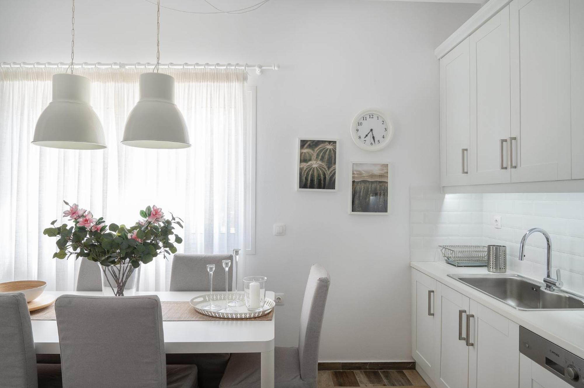 Pouletis Family - Akroyali Seaview Getaways *