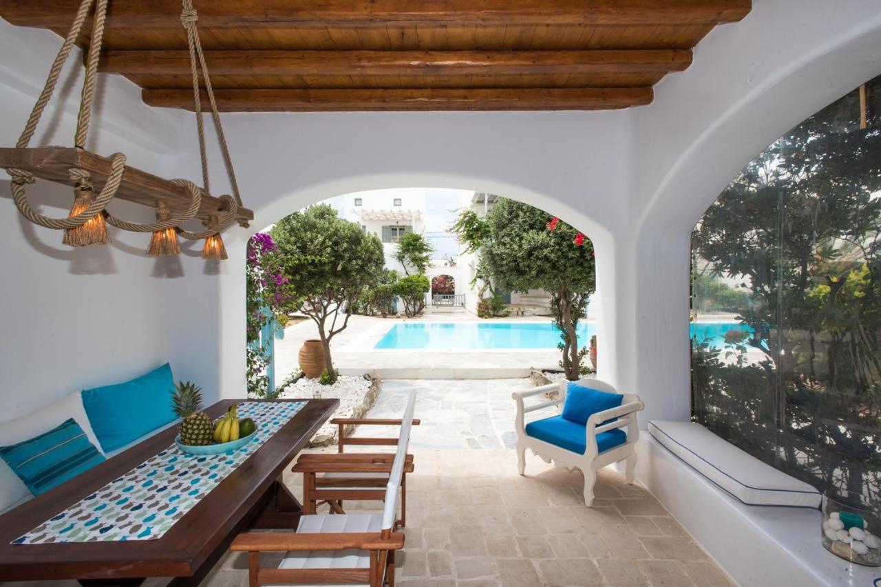 Mykonian Style W Shared Pool & Nighttime Security Guard *