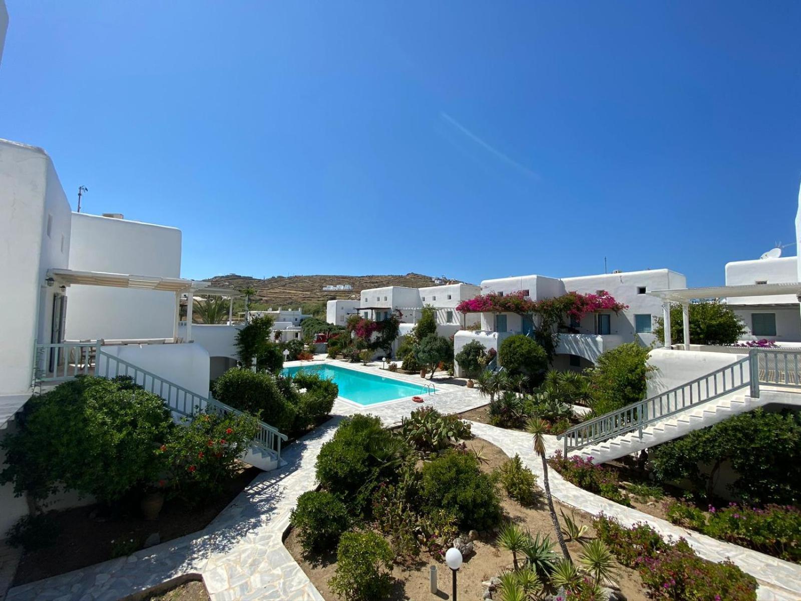 Apartment Mykonian Style W Shared Pool & Nighttime Security Guard Ornos (Mykonos)