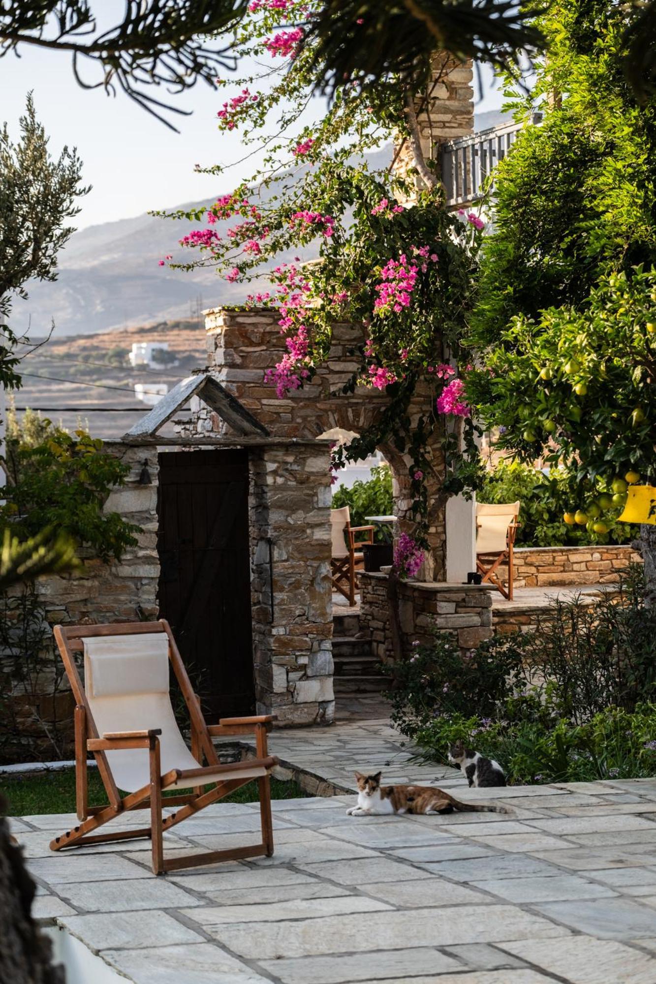 Holiday home Romano Garden House - Land Tales Agios Romanos
