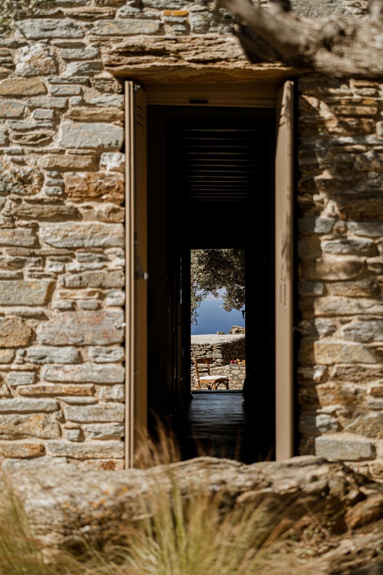 Avdos' Olive House - Land Tales * Agios Romanos