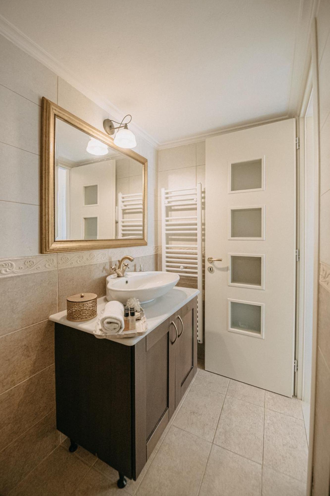 Nereides Luxury Villa *