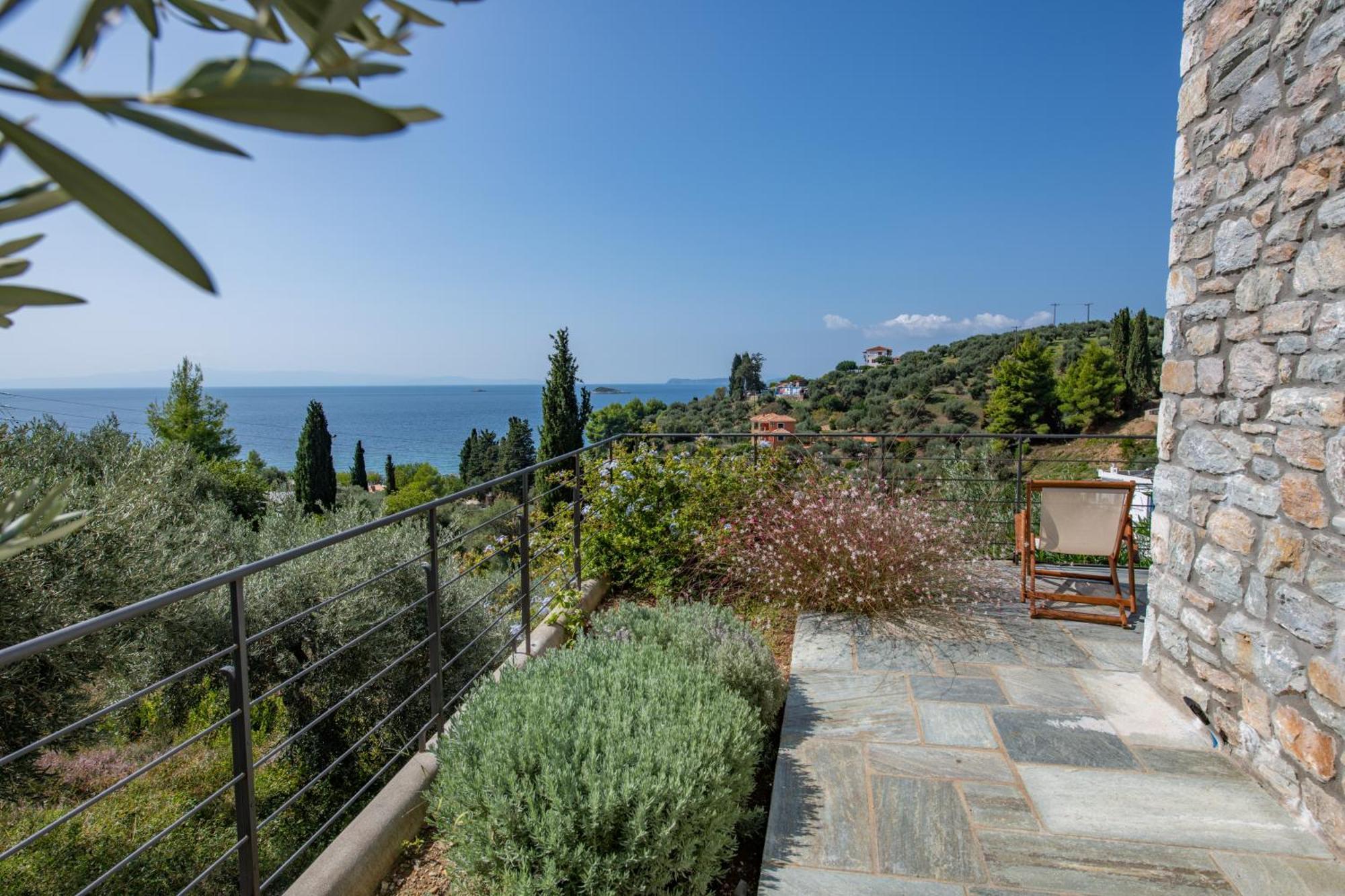 Grand View Elios