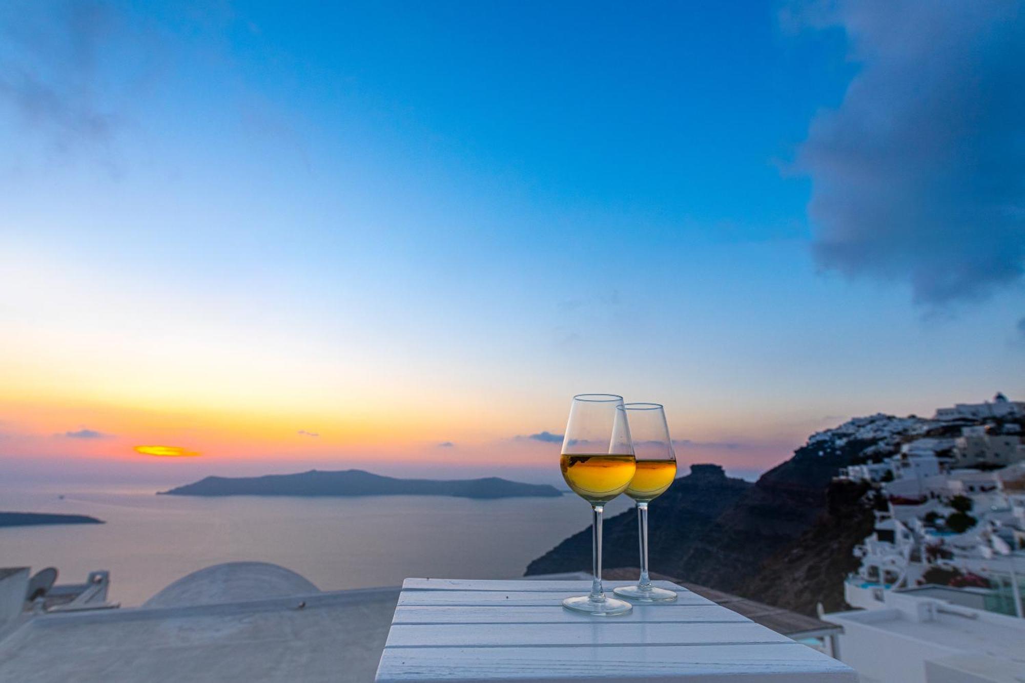 Reverie Santorini