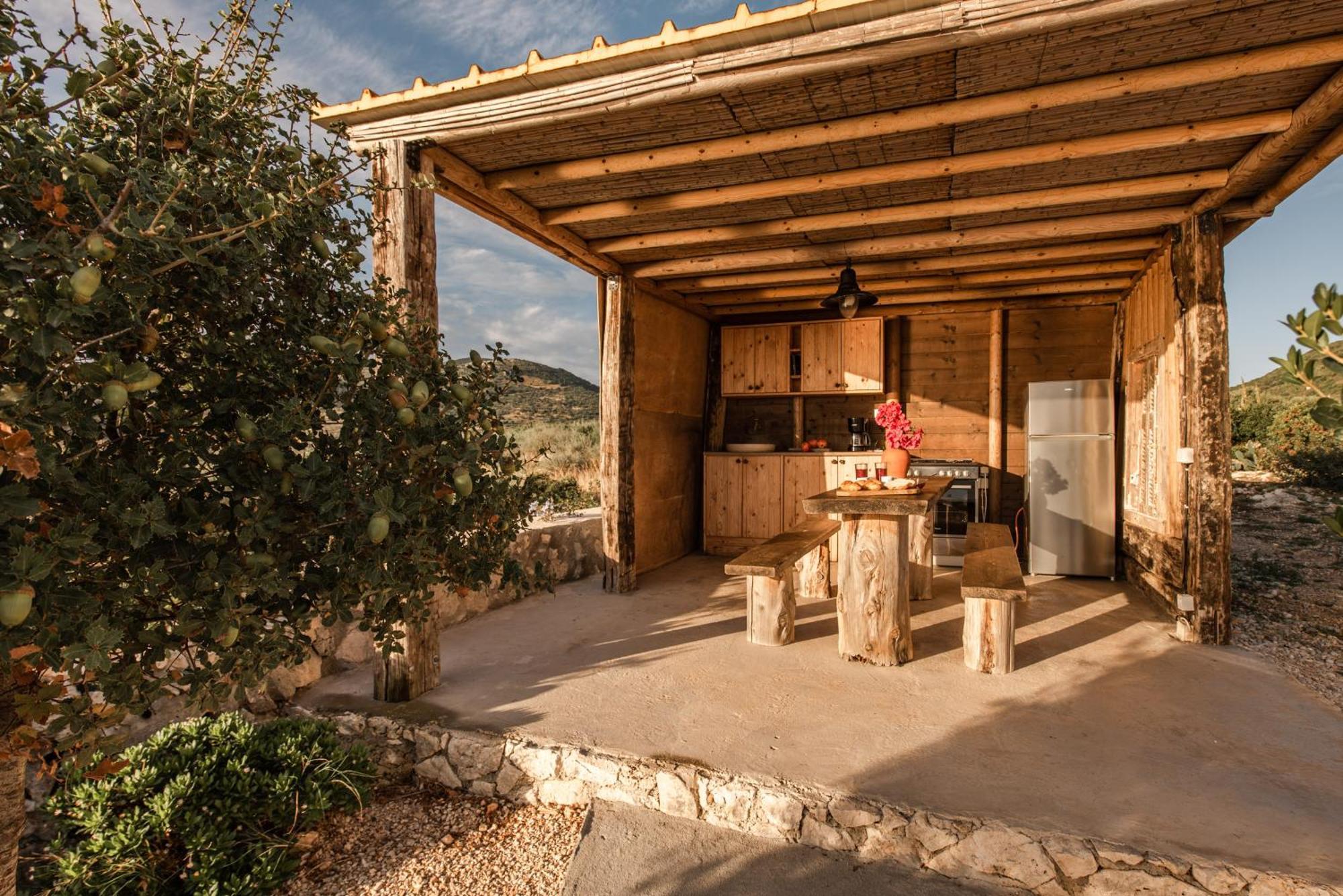 Villa Anemomilos *