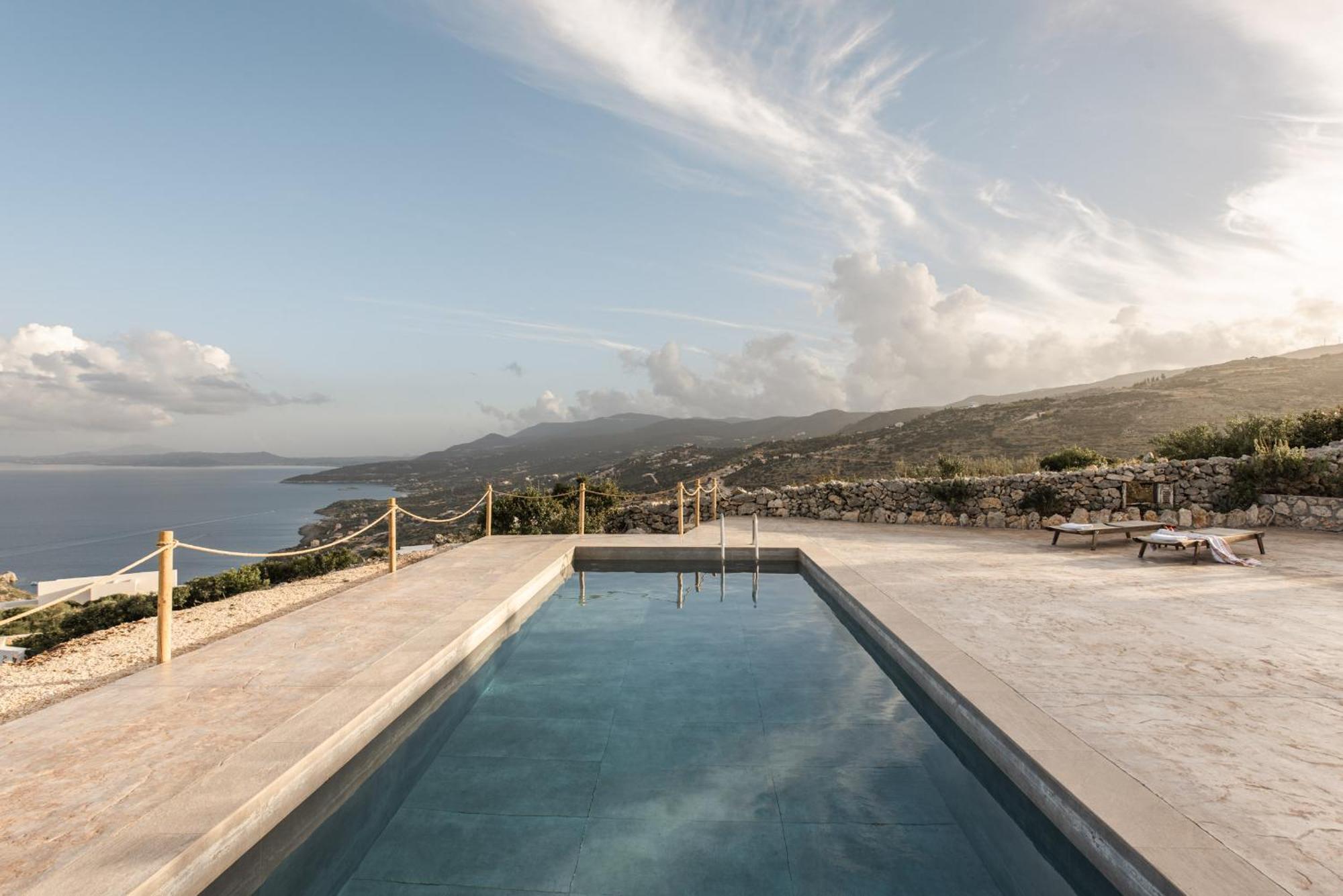 Villa Anemomilos *
