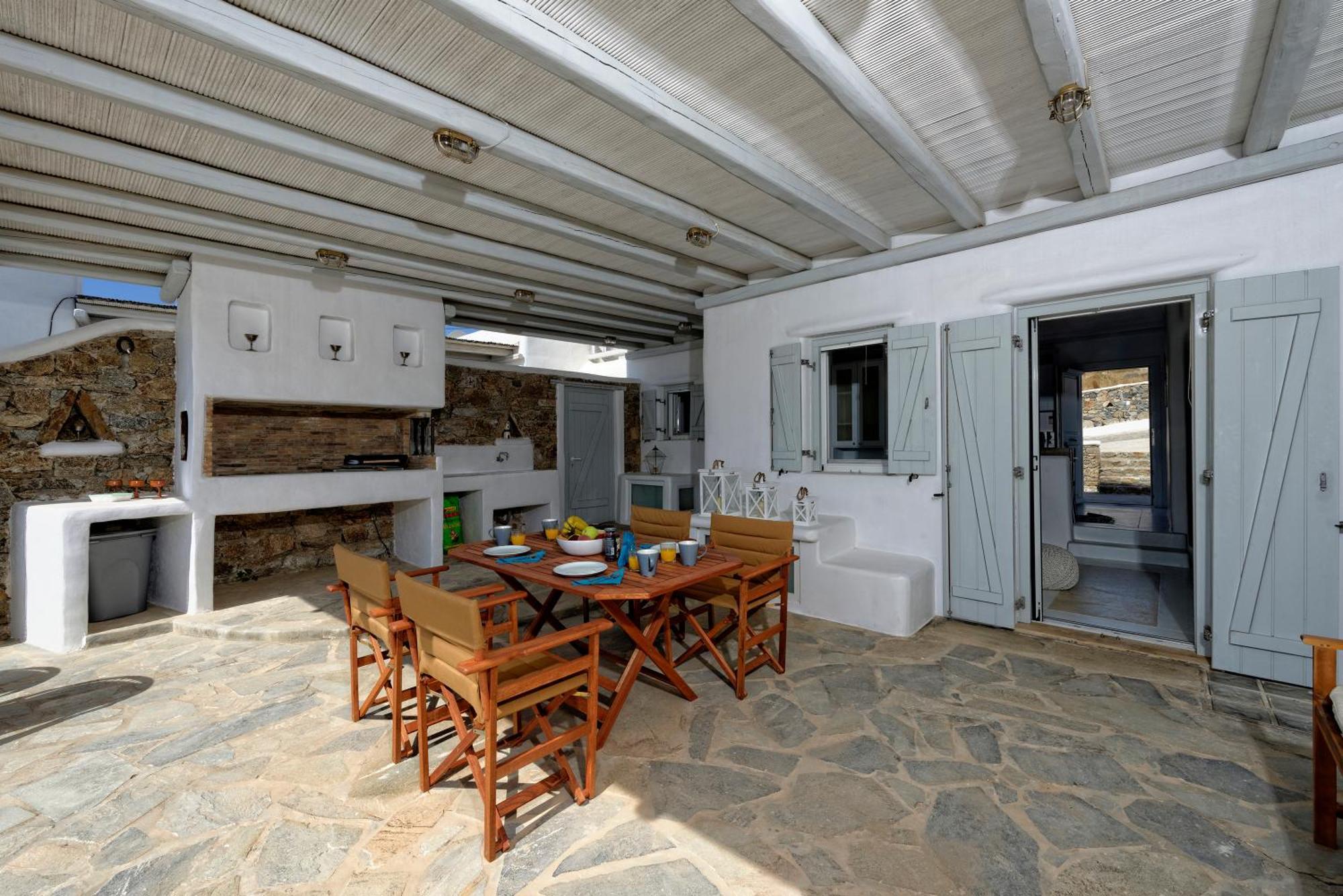 Villa Lucia Area *