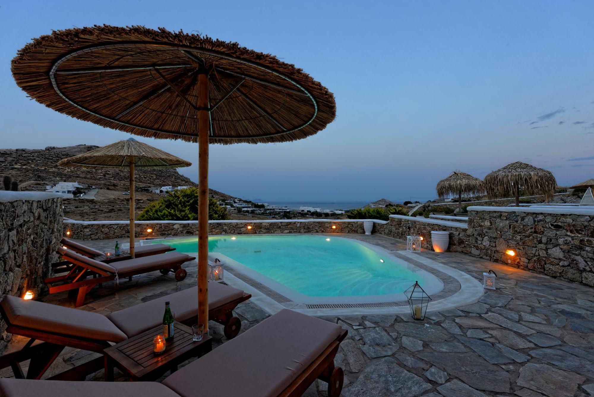 Villa Lucia Area