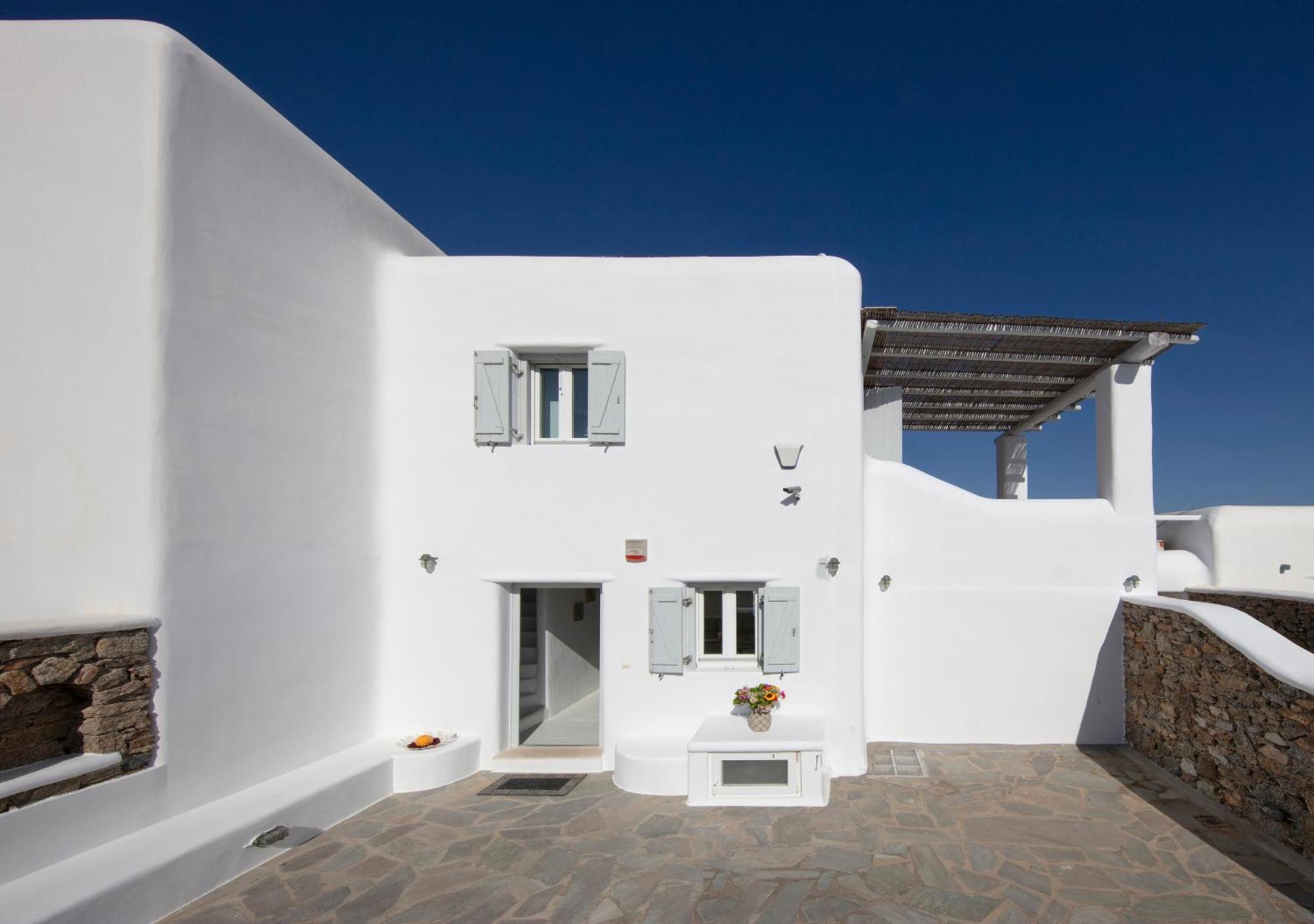 Lucia Area Villa