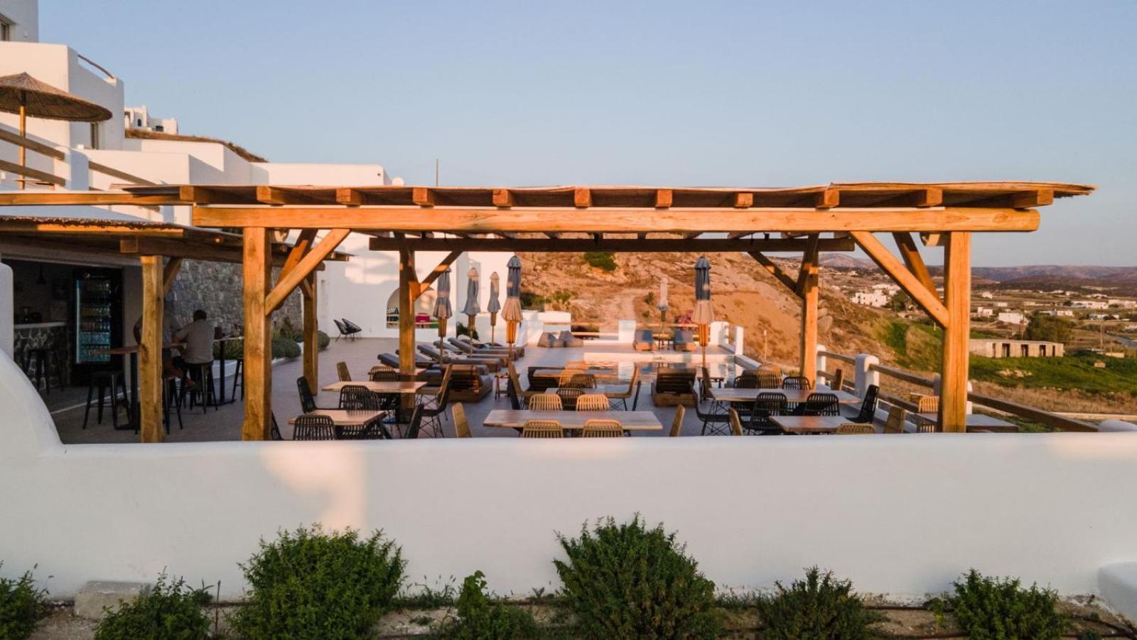Hotel Naxos Earth