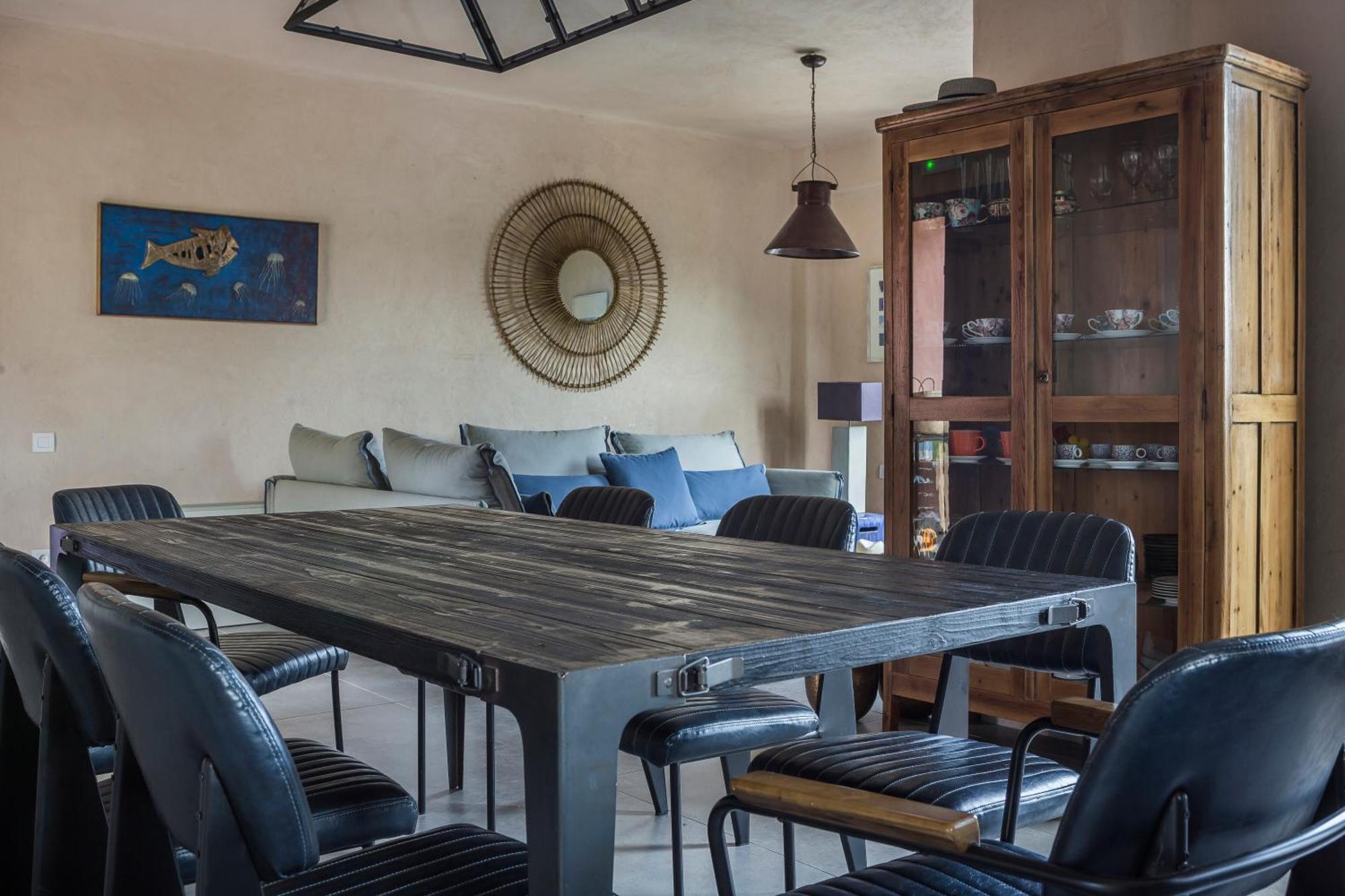Luxurious Nadoria, Ithaca Island