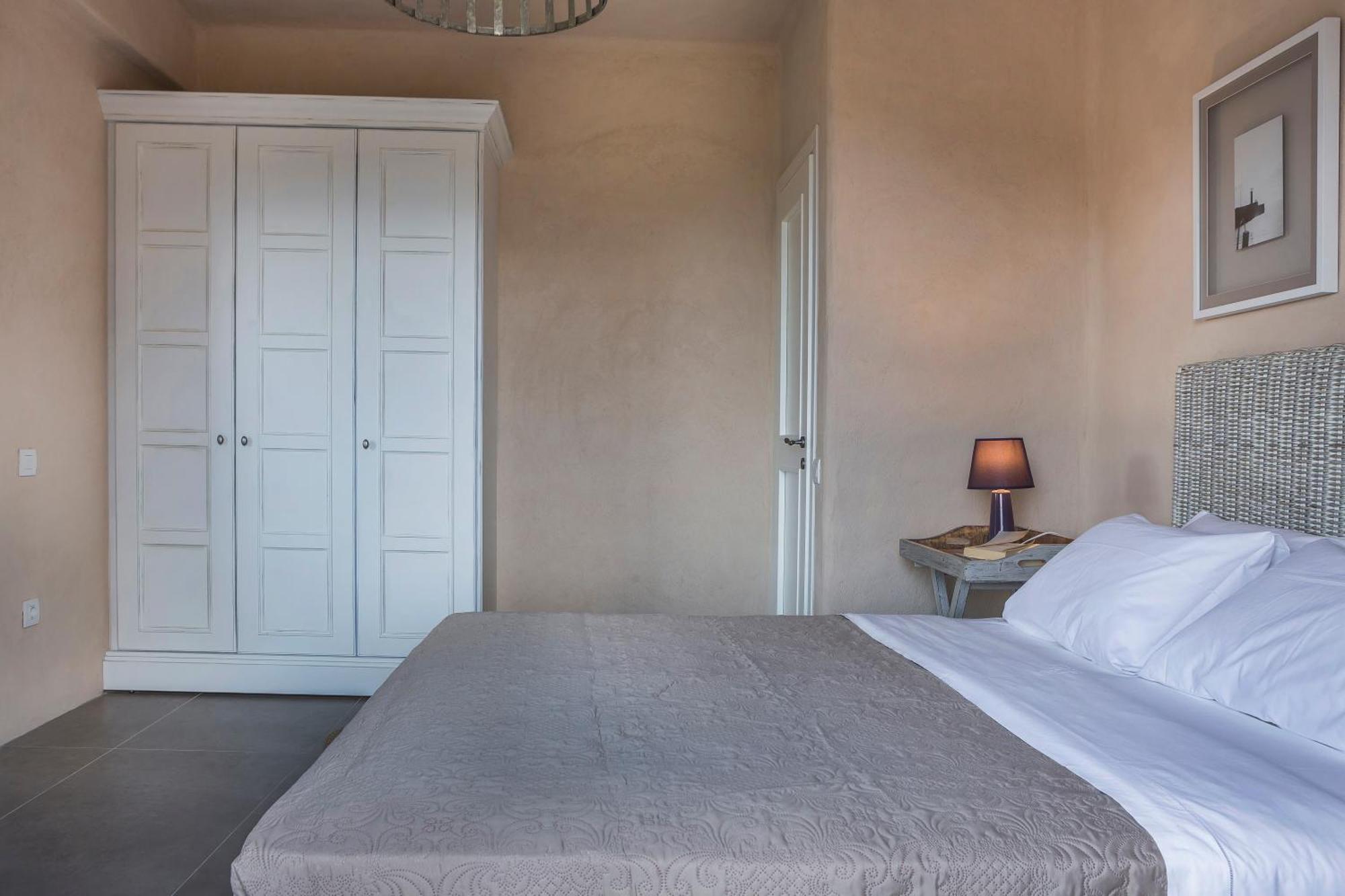 Luxurious Nadoria, Ithaca Island *