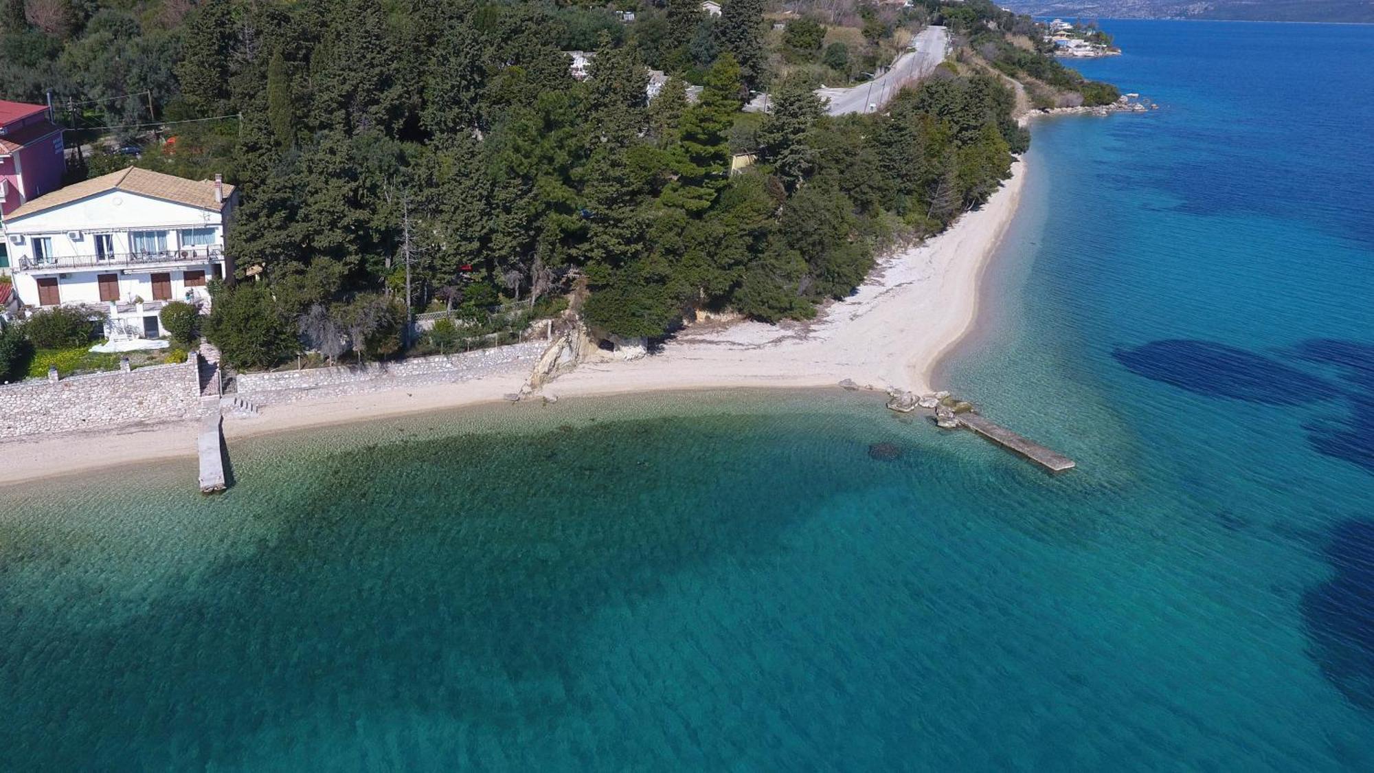 Agoritsa Beachfront With Its Own Pontoon * Nydri (Lefkada)