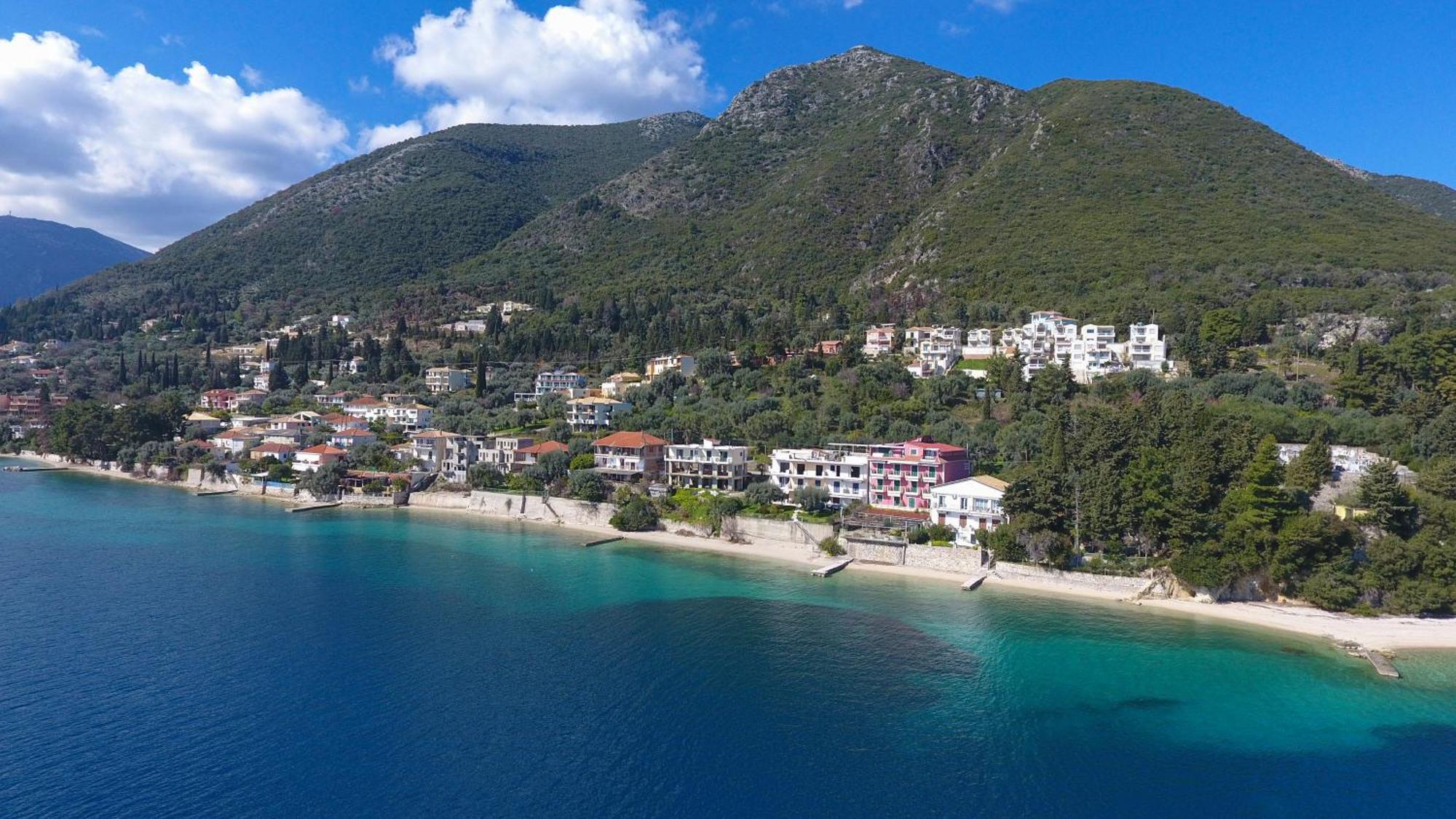 Agoritsa Beachfront With Its Own Pontoon * Nydri (Lefkada)