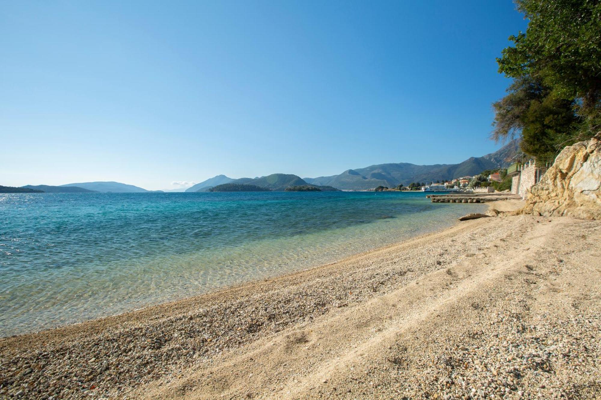 Agoritsa Beachfront With Its Own Pontoon Nydri (Lefkada)