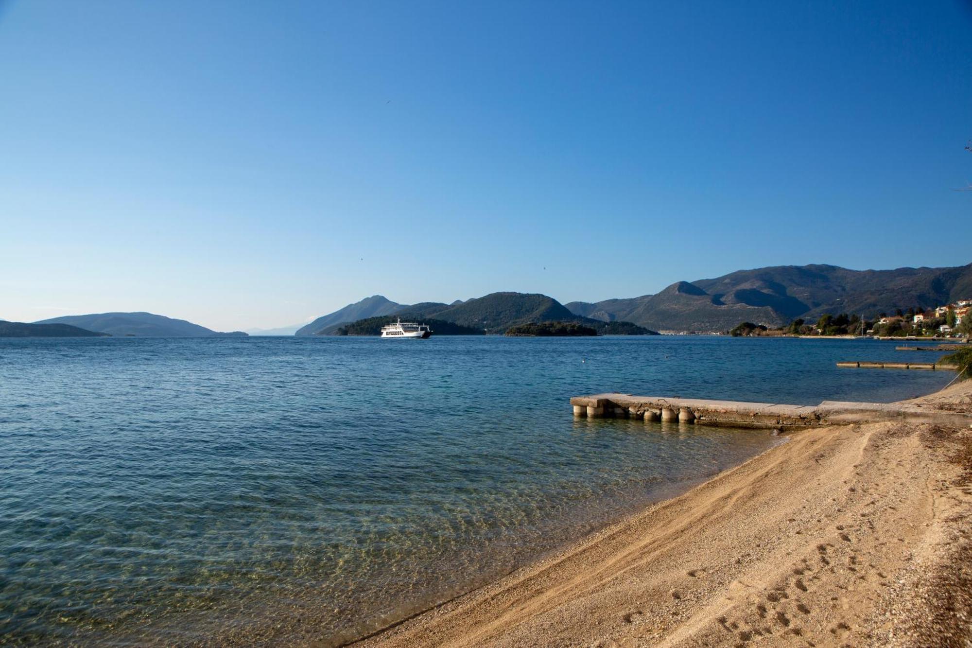 Agoritsa Beachfront With Its Own Pontoon