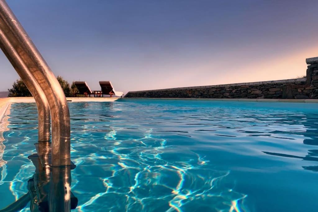 Verros Suite: Private In Unique Pool Kanala