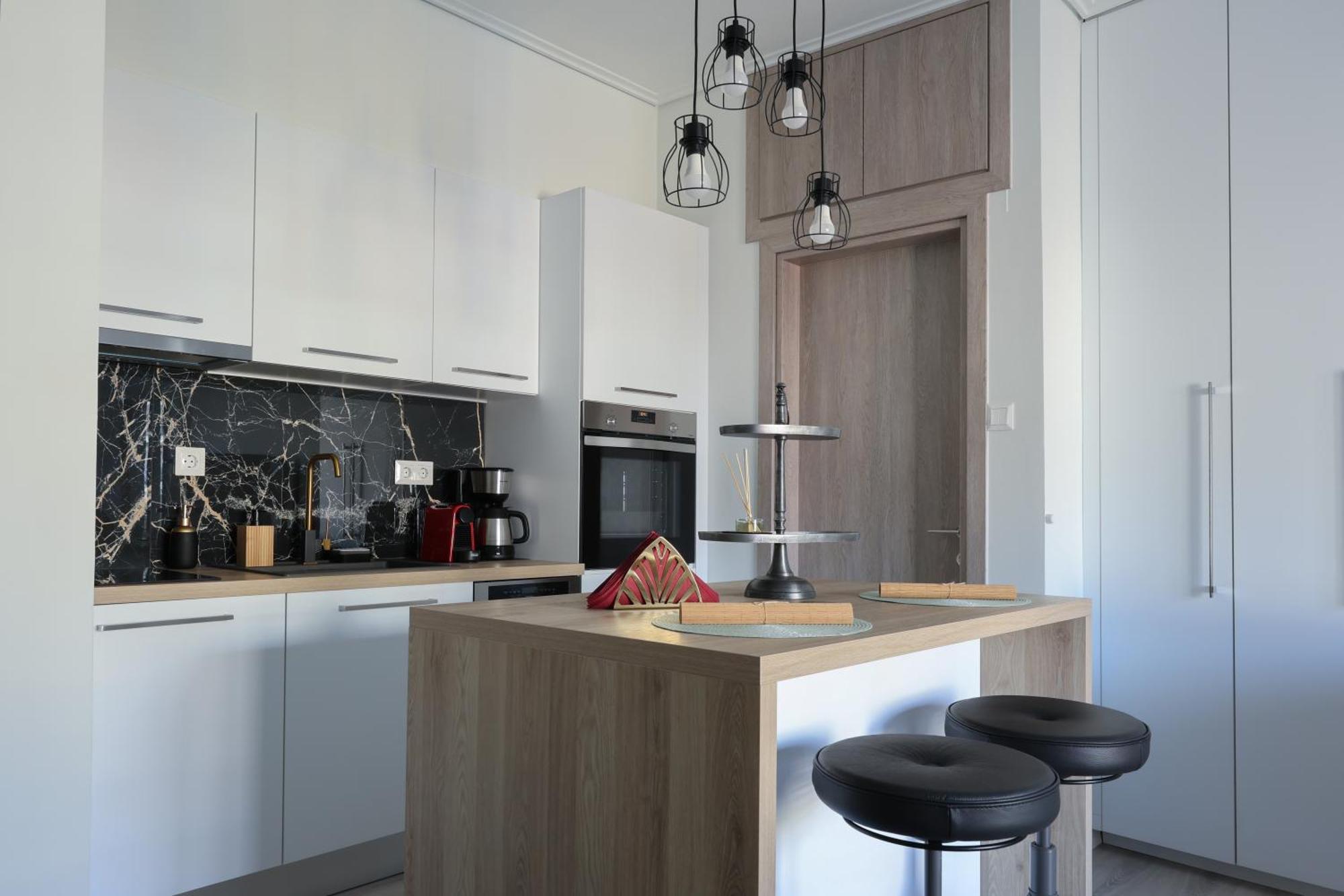 Apartment Chic & Comfort Homes In # 2 *