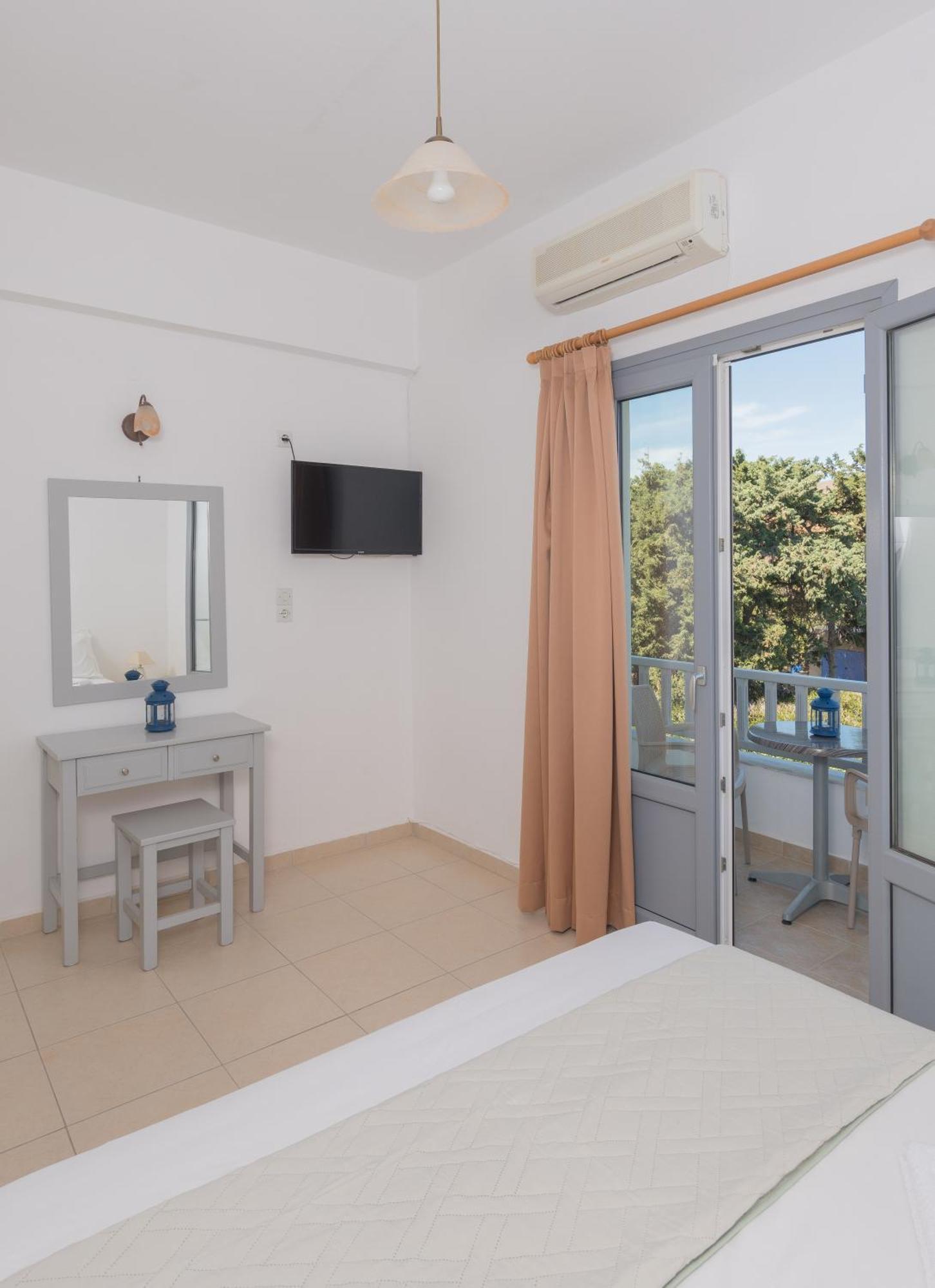 Esperis Apartment