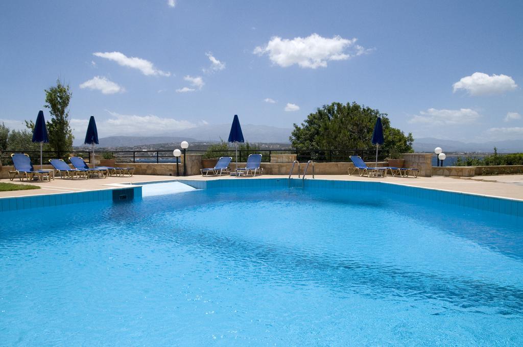 Aparthotel Alianthos