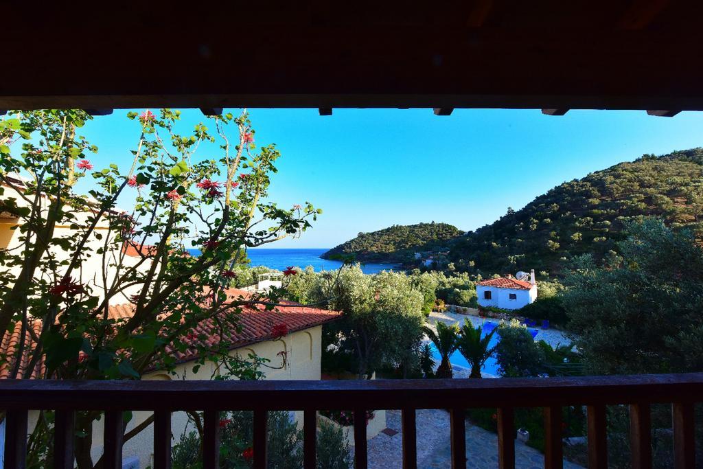 Aparthotel Limnionas Bay Village