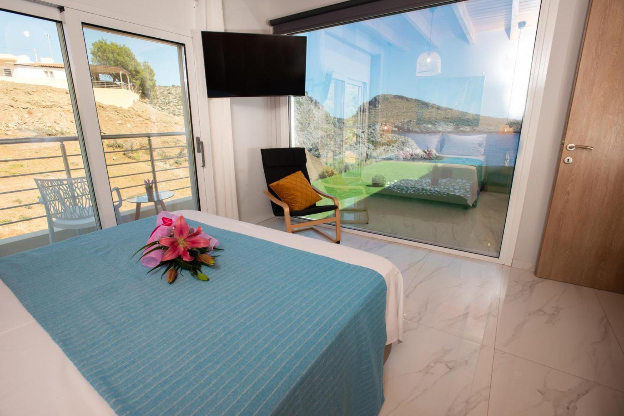 Beachfront Kyma - Your Own Private Paradise