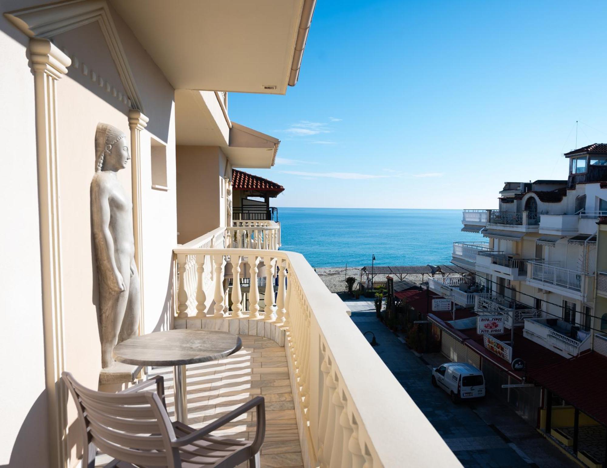 Parthenon Art Hotel 3*