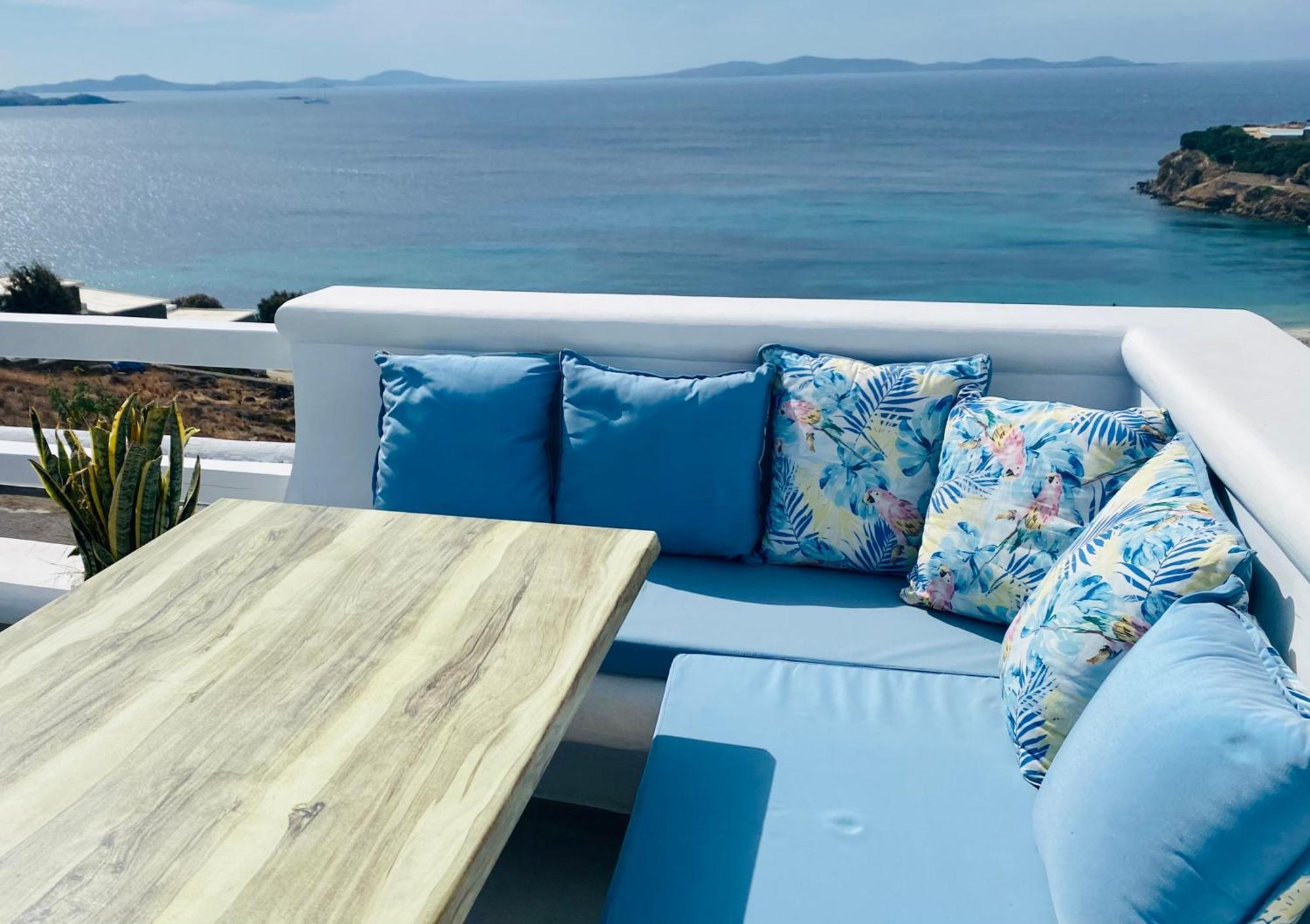 Aparthotel Flaskos Suites And More 4*