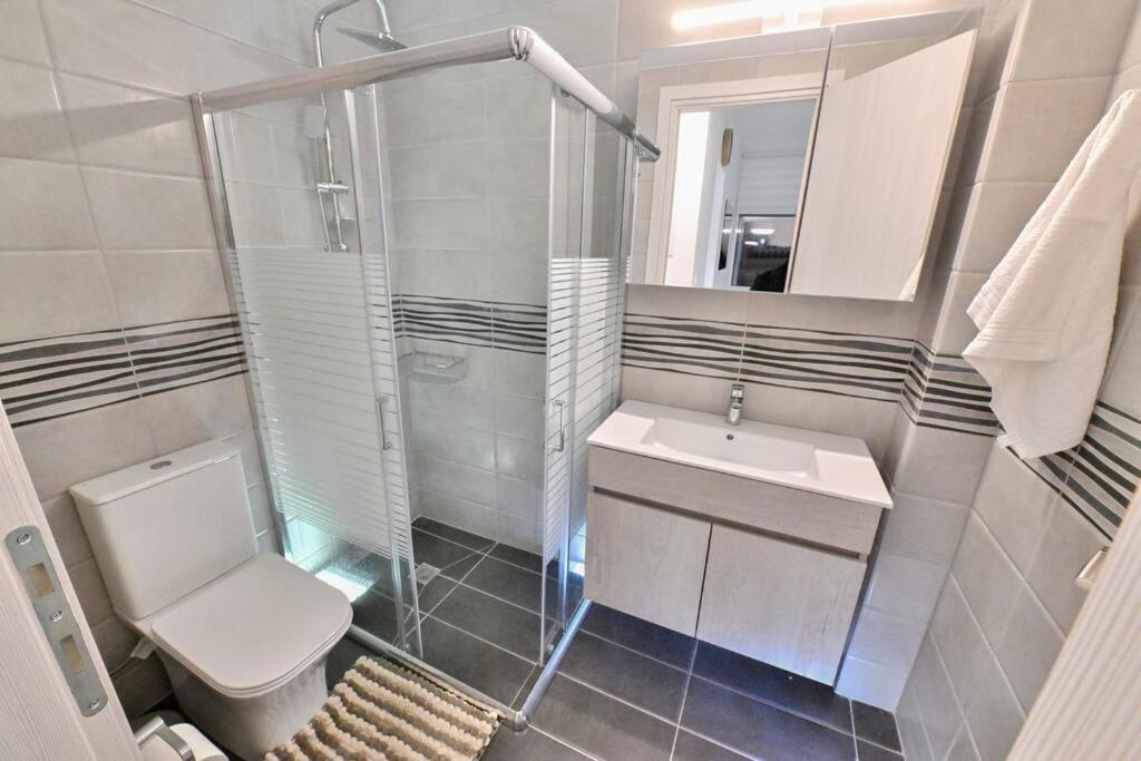 Magedico 150m From The Country house *