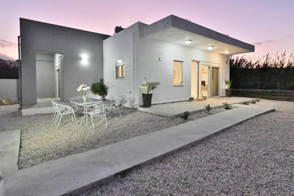 Magedico 150m From The Country house Kissamos