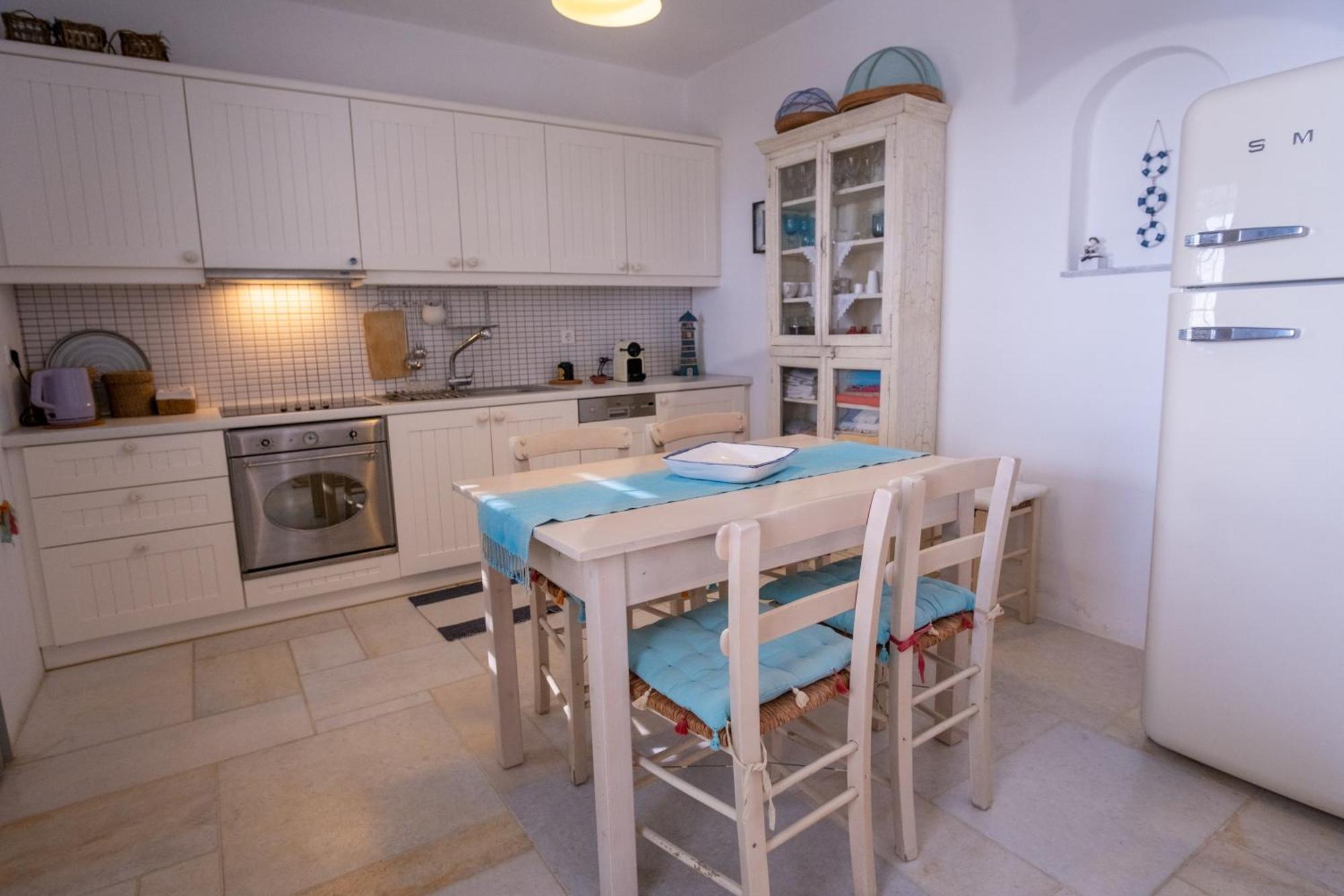 Emma With Seaview Holiday home Chrisi Akti (Paros)