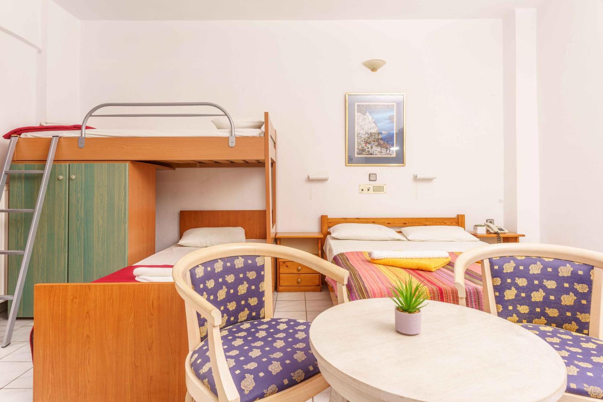 Hotel Alexander Kalamaki (Heraklion)
