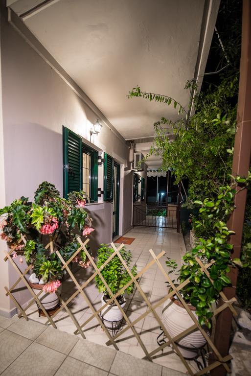 Nikoleta Apartment *