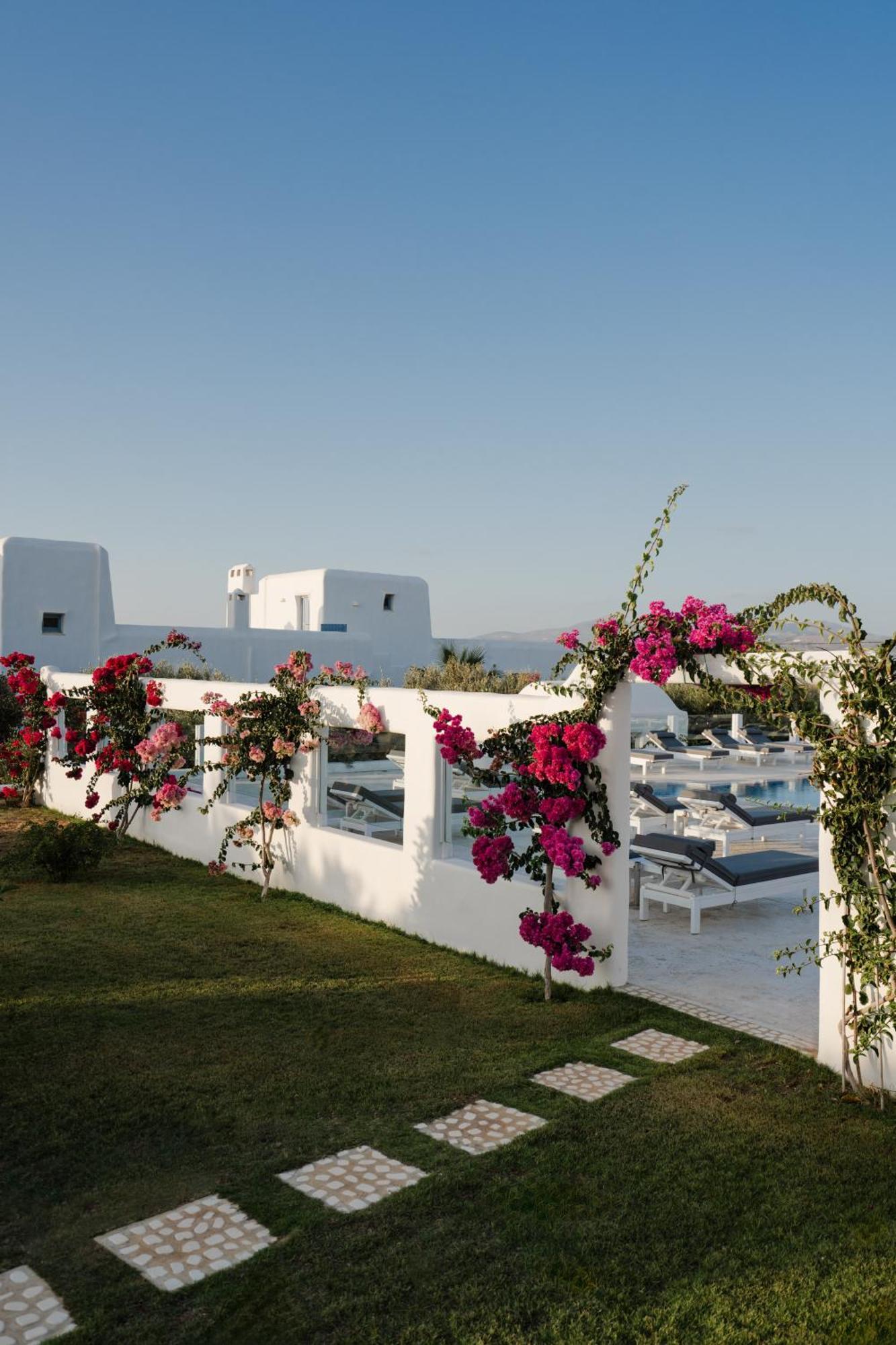 White Dunes Luxury Boutique