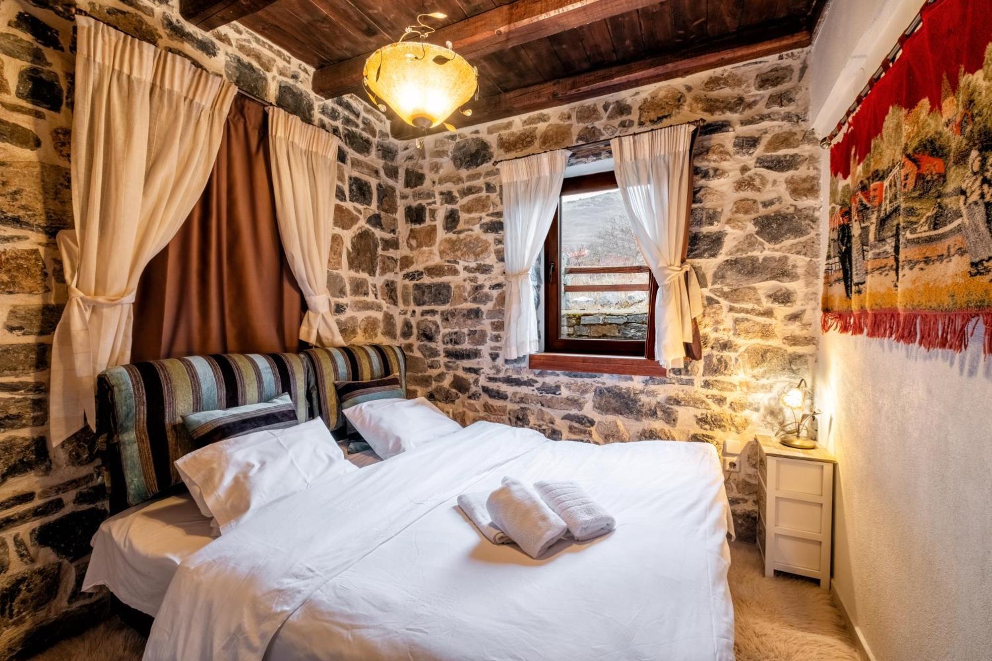 φωταξία Guest house *