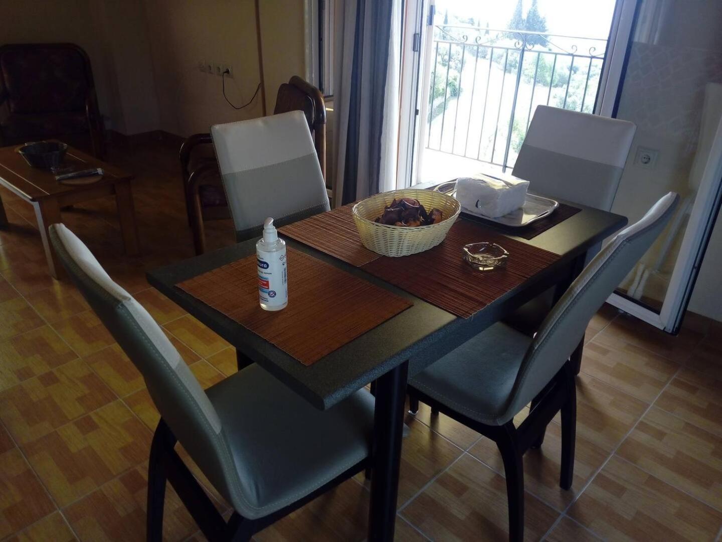 Maria's Sea View Apartment