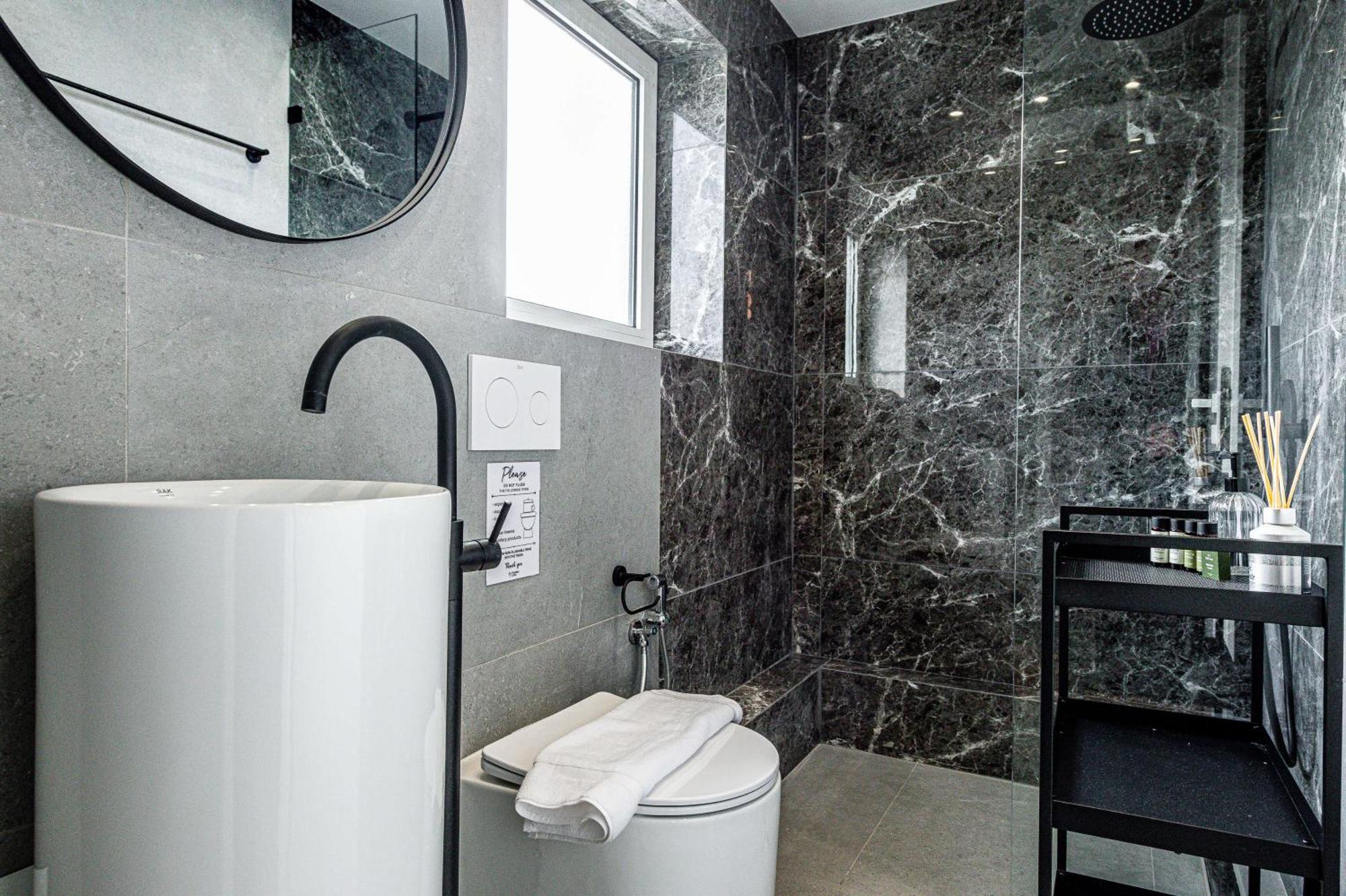 Phaedrus Living: Glyfada Seaview Luxury Penthouse