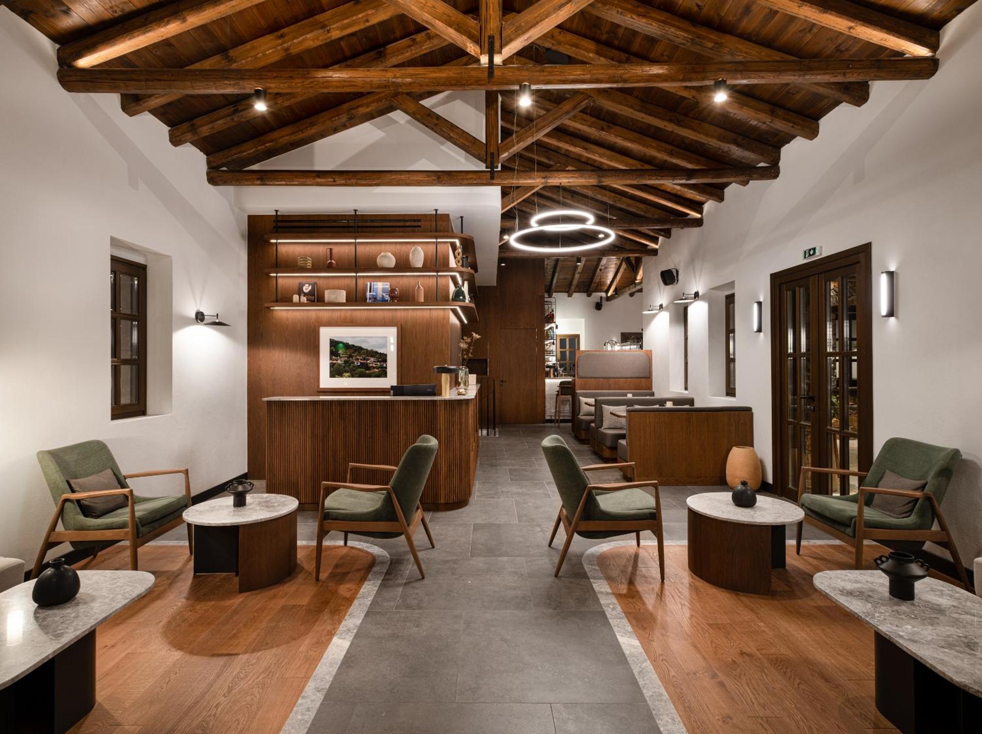Unedo Seasons Boutique Hotel 4*