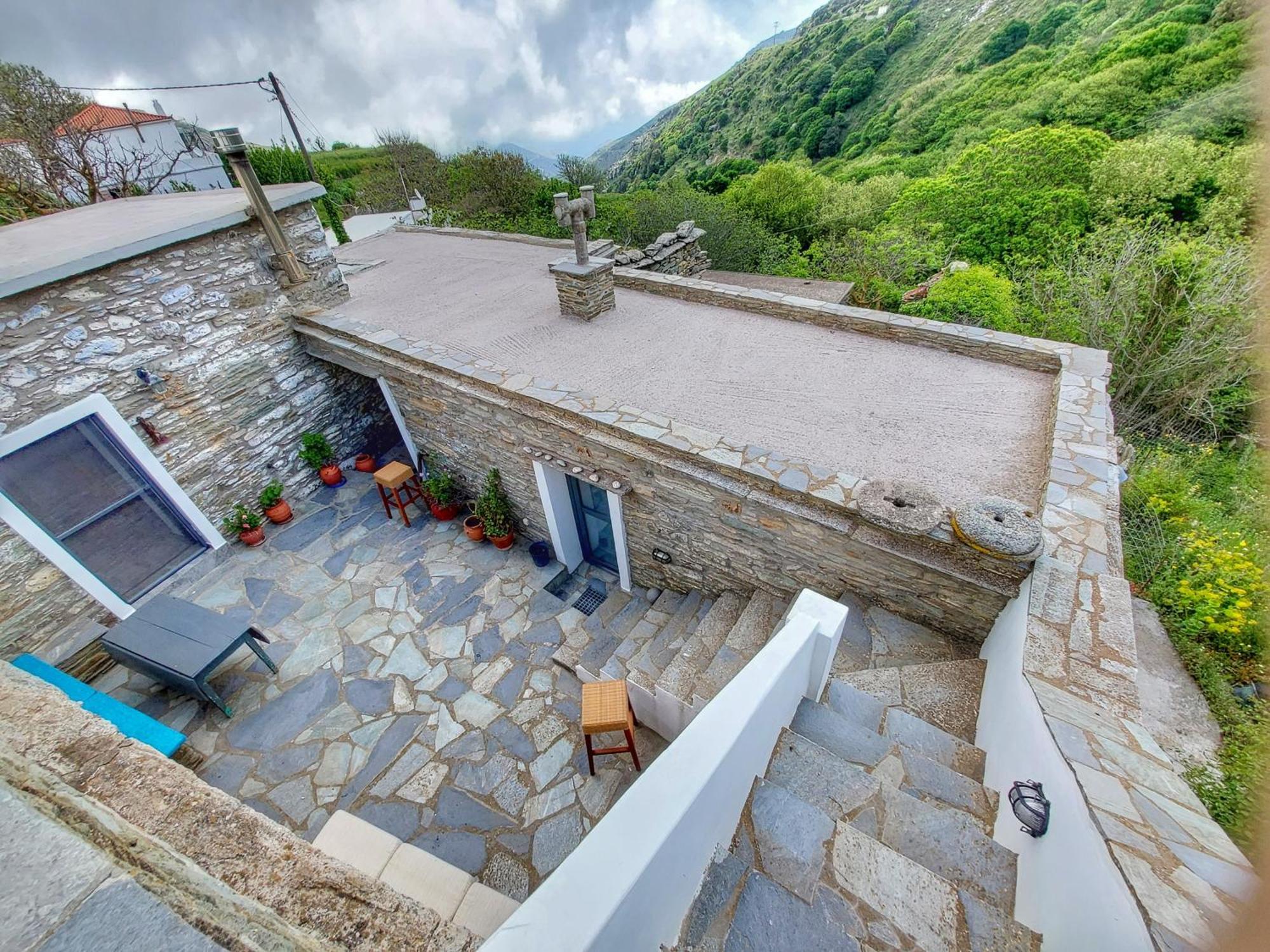 Nektaria's Stone House Holiday home