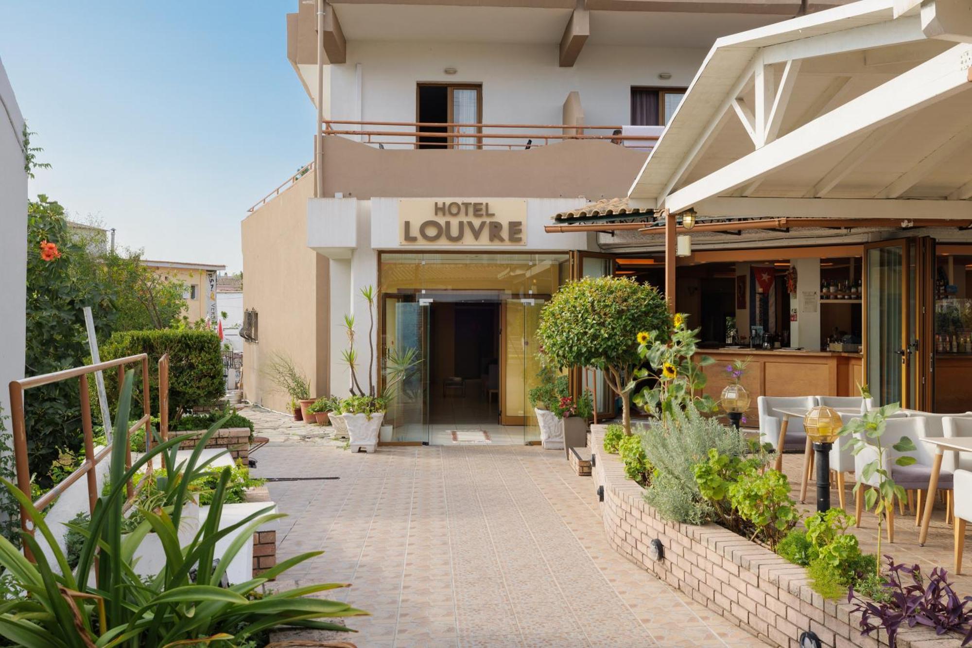 Louvre Hotel 3*